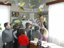 Экскурсия в детскую библиотеку учащихся 1-х классов. 2013